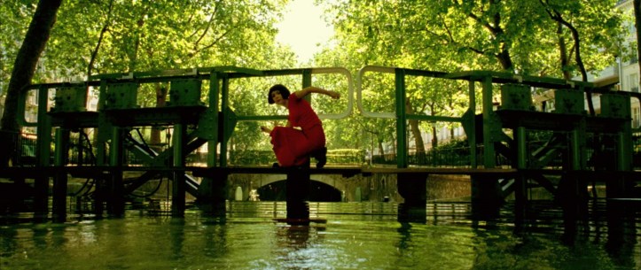 amelie-10-screencapture-canal-saint-martin-paris