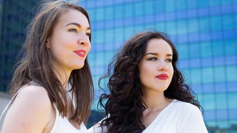 anne-ardon-links-en-mede-oprichtster-justine-van-de-beek-foto-elvira-m-th-visser-stellingdames-nl